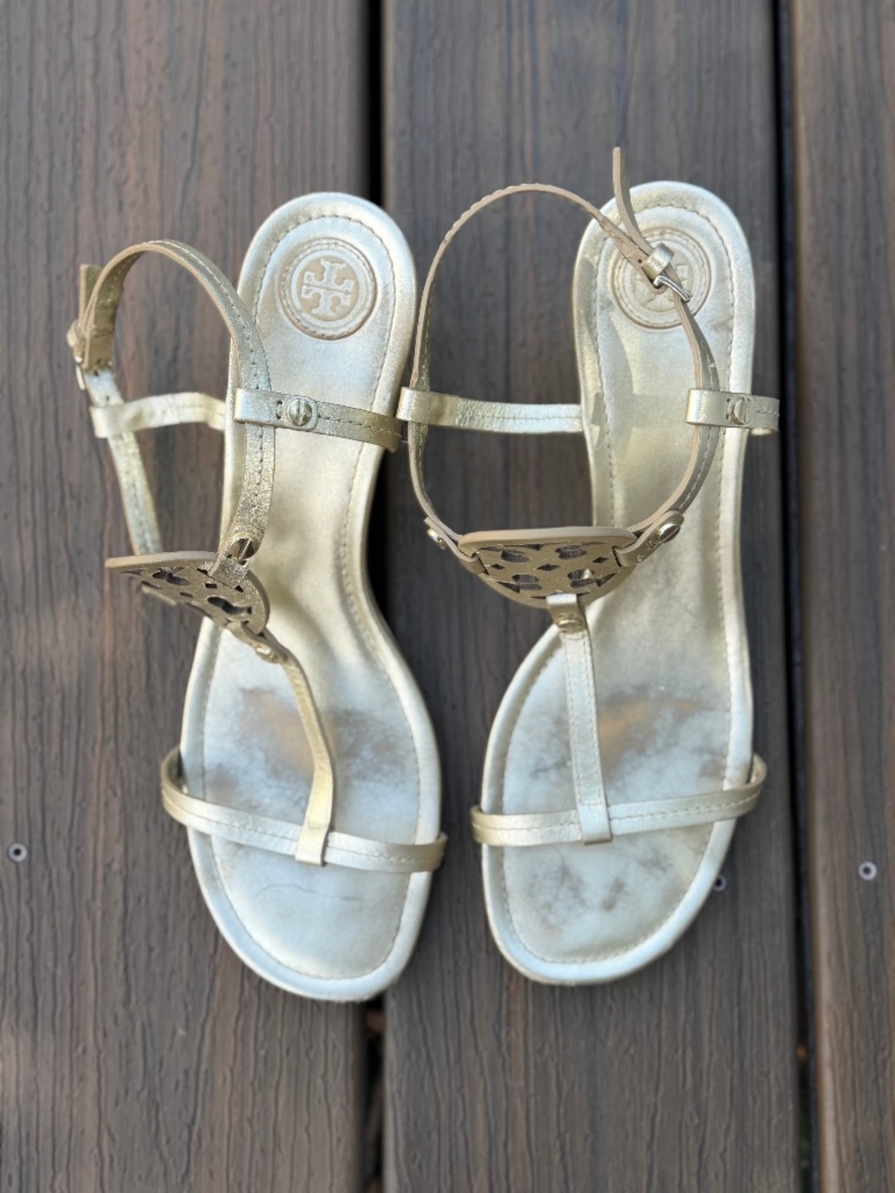 Tory Burch Gold Metallic T-Strap Sandals Size 9